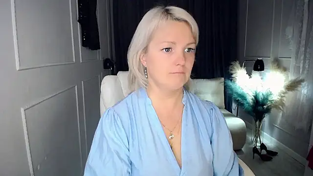 Juarnea online show from November 24, 5:23 pm