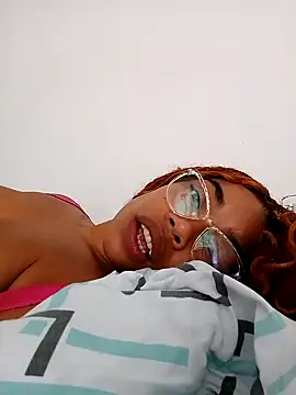 isabellehaynes online show from December 7, 2:57 pm