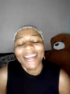 Snapshot of CocoBootyyy chatting on December 26, 1:51 am CocoBootyyy online show from December 26, 1:51 am