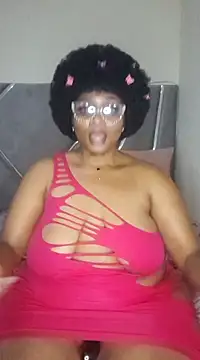 Snapshot of CocoBootyyy chatting on March 1, 12:17 am CocoBootyyy online show from March 1, 12:17 am