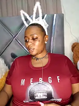 Snapshot of CocoBootyyy chatting on November 7, 1:16 am CocoBootyyy online show from November 7, 1:16 am