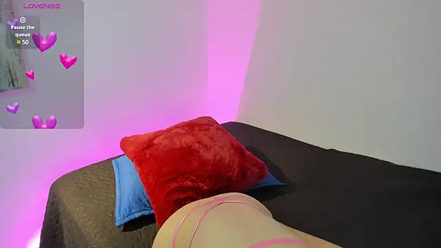 Snapshot of Angeli_Naughty1 chatting on March 19, 3:51 pm Angeli Naughty1 online show from March 19, 3:51 pm