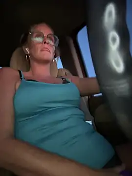 vixendoll87 online show from March 11, 12:00 am