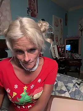 vixendoll87 online show from December 5, 4:10 am