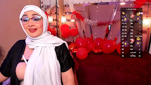 HijabiMilf online show from February 12, 1:48 pm