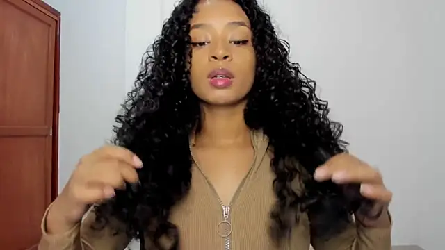 Snapshot of avellanatammy chatting on October 29, 9:05 pm avellanatammy online show from October 29, 9:05 pm