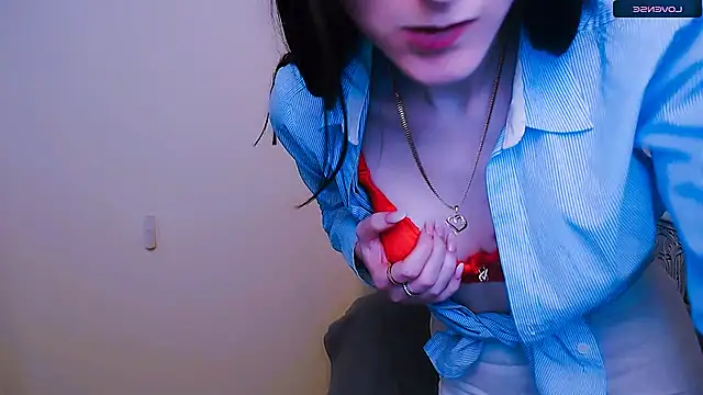Snapshot of AmandaSell chatting on February 10, 11:15 am AmandaSell online show from February 10, 11:15 am