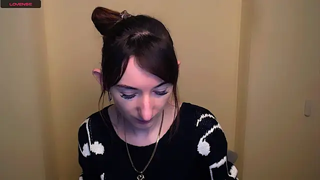 Snapshot of AmandaSell chatting on February 27, 8:39 am AmandaSell online show from February 27, 8:39 am