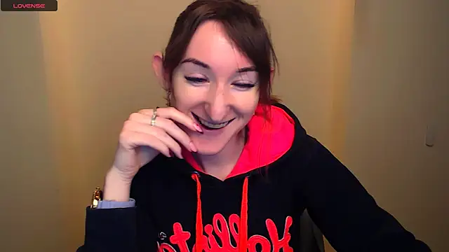 Snapshot of AmandaSell chatting on February 28, 8:31 am AmandaSell online show from February 28, 8:31 am