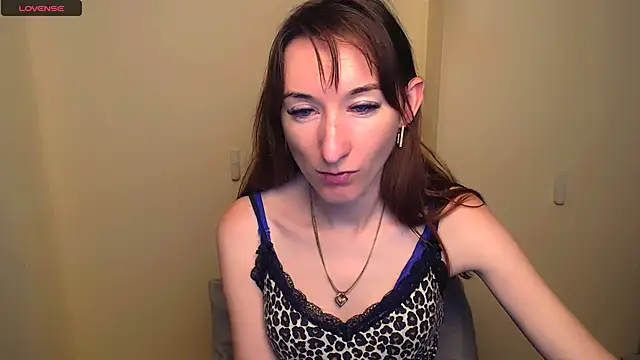 Snapshot of AmandaSell chatting on March 2, 12:01 pm AmandaSell online show from March 2, 12:01 pm