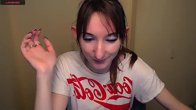 Snapshot of AmandaSell chatting on March 5, 8:10 am AmandaSell online show from March 5, 8:10 am