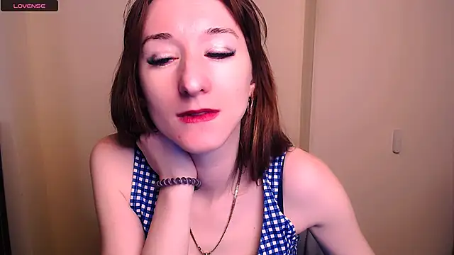 Snapshot of AmandaSell chatting on March 11, 8:09 am AmandaSell online show from March 11, 8:09 am