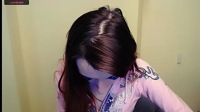 Snapshot of AmandaSell chatting on March 19, 11:28 am AmandaSell online show from March 19, 11:28 am