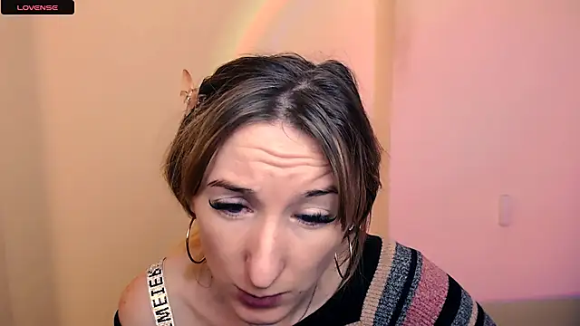 AmandaSell online show from October 31, 8:37 am