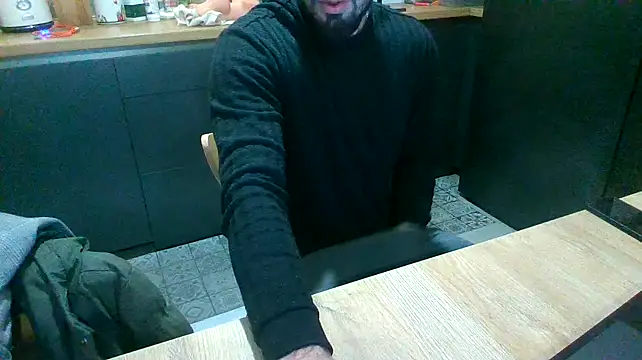 Snapshot of giorgakaci69 chatting on December 31, 12:00 am giorgakaci69 online show from December 31, 12:00 am