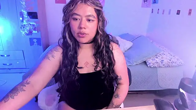 StephaniFox online show from March 7, 3:40 am