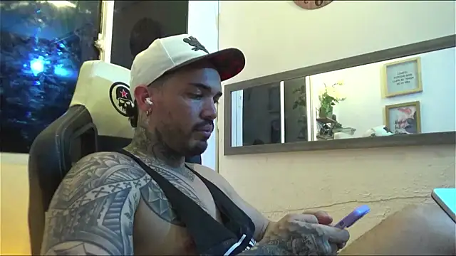 Angel sex latin online show from January 24, 6:46 am