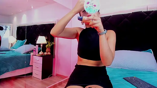 Holly Brensonexx  online show from January 27, 10:27 pm