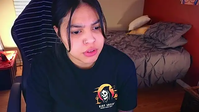 Snapshot of miacanela_xo chatting on January 20, 1:28 am miacanela xo online show from January 20, 1:28 am