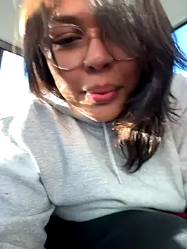 Snapshot of miacanela_xo chatting on October 21, 9:26 pm miacanela xo online show from October 21, 9:26 pm