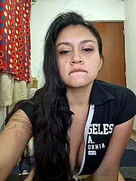 Snapshot of lombarlana-89 chatting on February 20, 2:40 am lombarlana-89 online show from February 20, 2:40 am