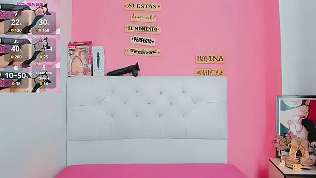 Snapshot of valentina_princess_ chatting on April 27, 4:54 am valentina princess online show from April 27, 4:54 am