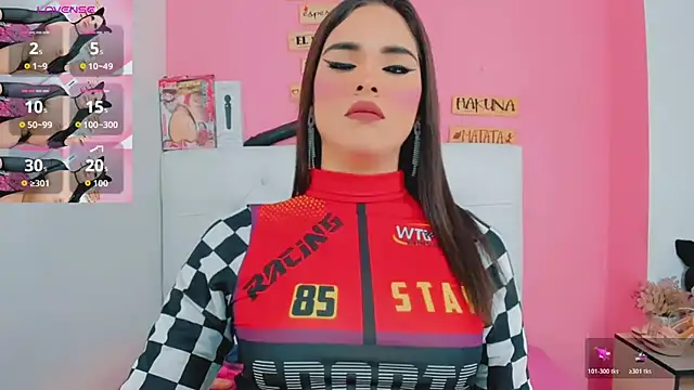 Snapshot of valentina_princess_ chatting on May 19, 3:13 am valentina princess online show from May 19, 3:13 am