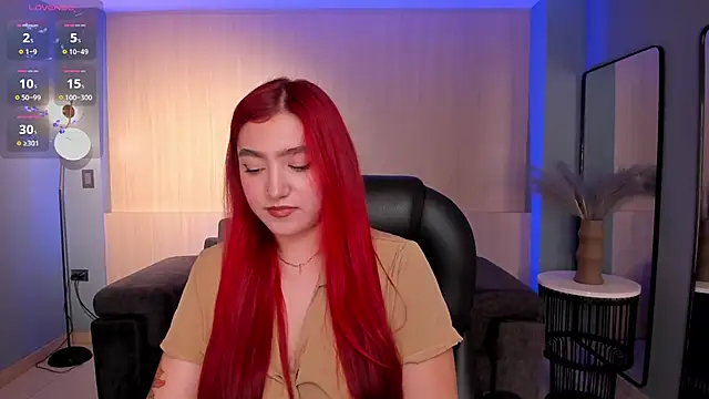 ViolettCastel online show from February 20, 7:41 pm