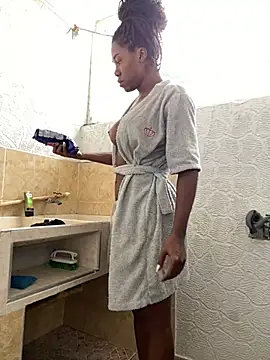 sweetsarabig22cm online show from February 12, 4:22 pm