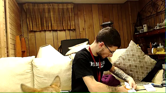 Snapshot of hungkubenski chatting on November 2, 1:08 am hungkubenski online show from November 2, 1:08 am