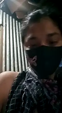 Snapshot of Aruyeshi- chatting on February 11, 1:41 am Aruyeshi- online show from February 11, 1:41 am