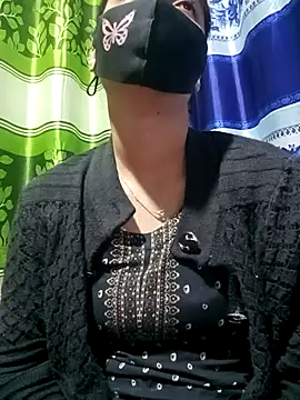 Snapshot of Aruyeshi- chatting on February 27, 8:09 pm Aruyeshi- online show from February 27, 8:09 pm