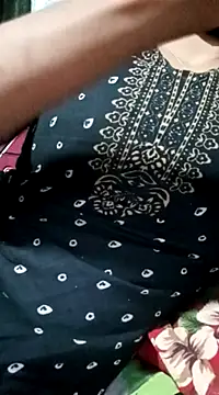 Snapshot of Aruyeshi- chatting on March 8, 10:11 am Aruyeshi- online show from March 8, 10:11 am