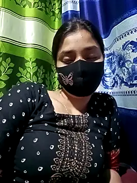 Snapshot of Aruyeshi- chatting on March 15, 12:15 am Aruyeshi- online show from March 15, 12:15 am