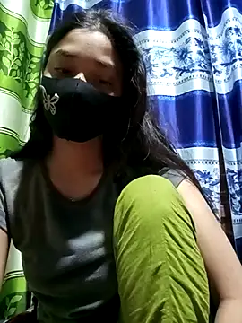 Snapshot of Aruyeshi- chatting on March 22, 12:28 am Aruyeshi- online show from March 22, 12:28 am