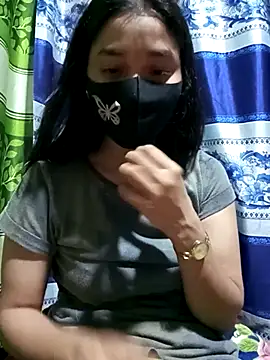 Snapshot of Aruyeshi- chatting on March 22, 3:52 am Aruyeshi- online show from March 22, 3:52 am