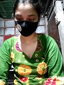 Snapshot of Aruyeshi- chatting on September 24, 3:21 am Aruyeshi- online show from September 24, 3:21 am