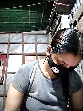 Snapshot of Aruyeshi- chatting on October 8, 8:12 am Aruyeshi- online show from October 8, 8:12 am