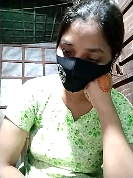 Snapshot of Aruyeshi- chatting on October 13, 12:16 pm Aruyeshi- online show from October 13, 12:16 pm