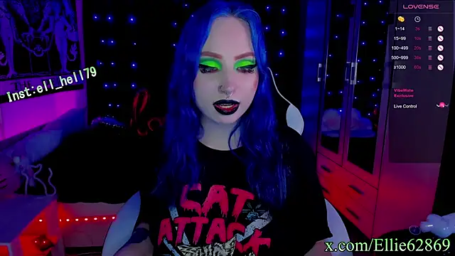 Kitty goth online show from March 9, 2:50 am