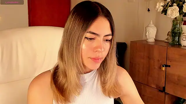 Snapshot of Nathaly-sky chatting on January 15, 10:49 am Nathaly-sky online show from January 15, 10:49 am