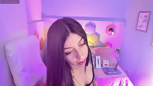 Melissa Koster online show from March 20, 5:24 am