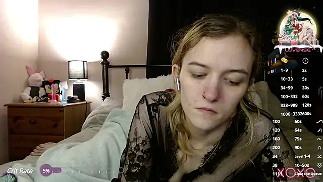 Snapshot of EllieeRose chatting on December 29, 7:50 am EllieeRose online show from December 29, 7:50 am