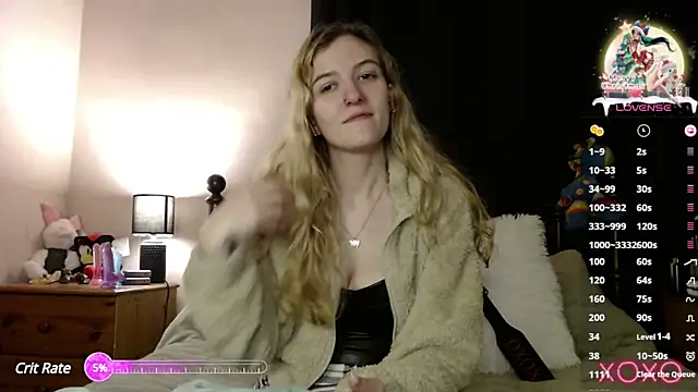 Snapshot of EllieeRose chatting on January 4, 5:48 am EllieeRose online show from January 4, 5:48 am