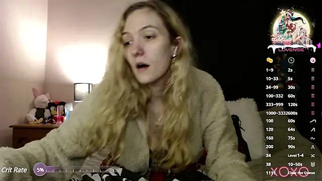 Snapshot of EllieeRose chatting on January 8, 6:41 am EllieeRose online show from January 8, 6:41 am