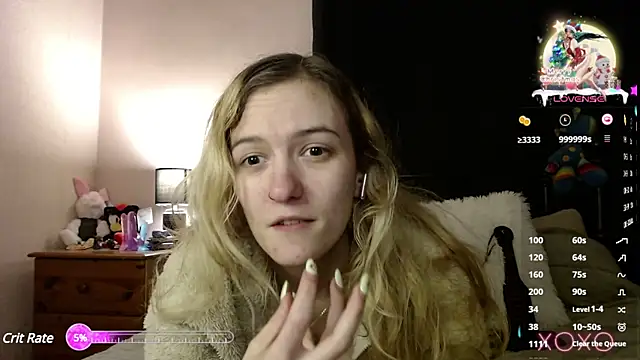 Snapshot of EllieeRose chatting on January 11, 3:34 am EllieeRose online show from January 11, 3:34 am