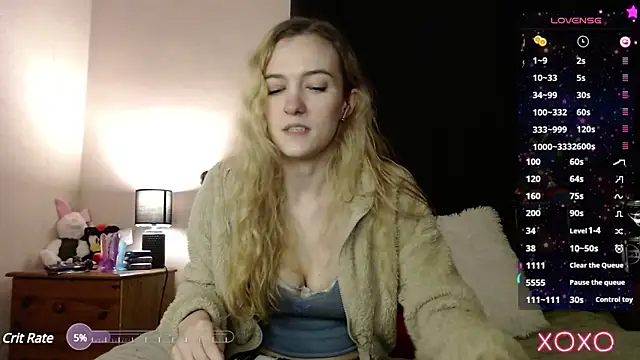 Snapshot of EllieeRose chatting on January 17, 11:29 pm EllieeRose online show from January 17, 11:29 pm