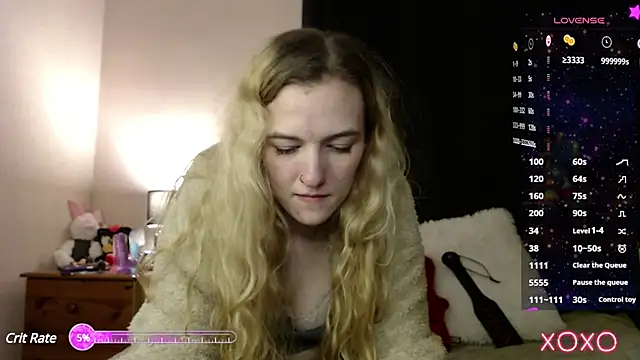 Snapshot of EllieeRose chatting on January 18, 3:09 am EllieeRose online show from January 18, 3:09 am