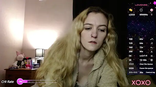 Snapshot of EllieeRose chatting on January 19, 12:49 am EllieeRose online show from January 19, 12:49 am
