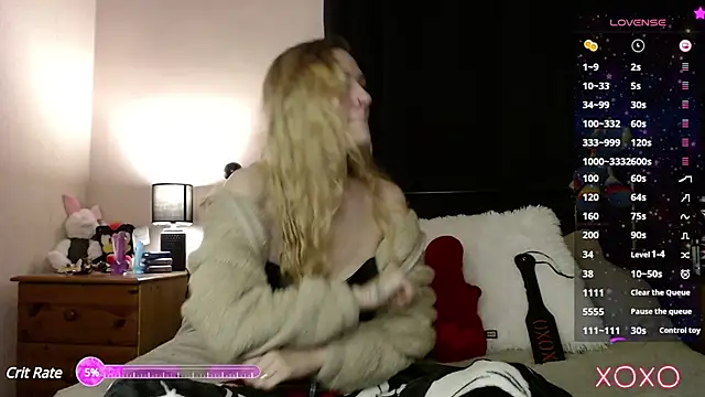 Snapshot of EllieeRose chatting on January 23, 9:18 pm EllieeRose online show from January 23, 9:18 pm